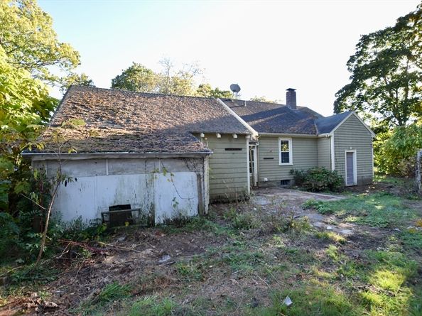 218 Auburn St., Bridgewater MA 02324