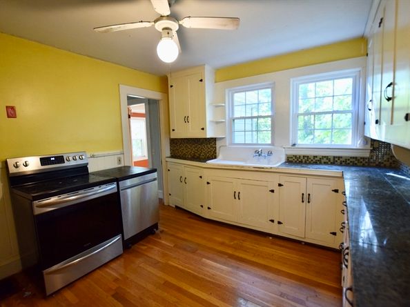218 Auburn St., Bridgewater MA 02324