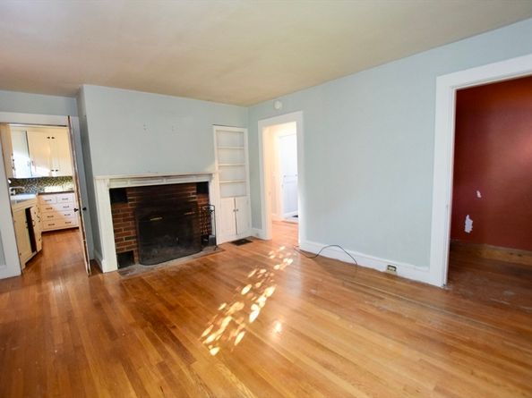 218 Auburn St., Bridgewater MA 02324