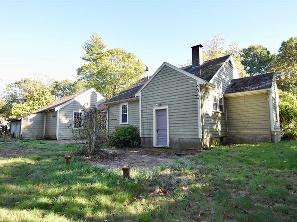 218 Auburn St., Bridgewater MA 02324