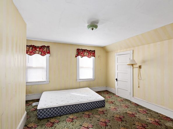 437 Main St, Wareham MA 02571