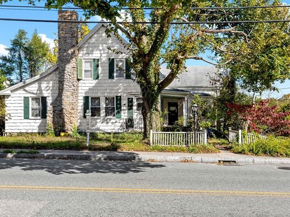 437 Main St, Wareham MA 02571