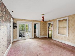 437 Main St, Wareham MA 02571