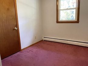 7 Pleasant St, Grafton MA 01519