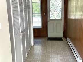 7 Pleasant St, Grafton MA 01519