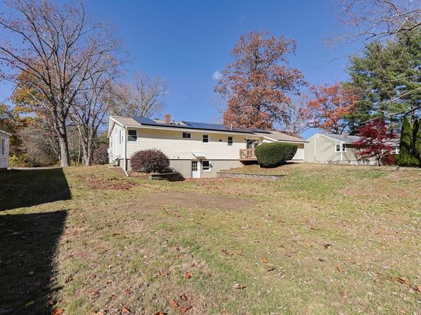 7 Pleasant St, Grafton MA 01519