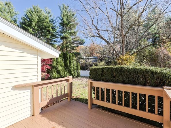 7 Pleasant St, Grafton MA 01519