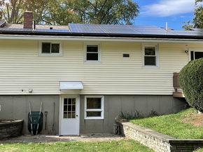 7 Pleasant St, Grafton MA 01519
