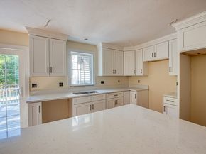 7 N Winnifred Rd, Brockton MA 02301