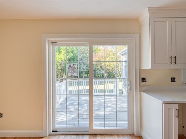7 N Winnifred Rd, Brockton MA 02301