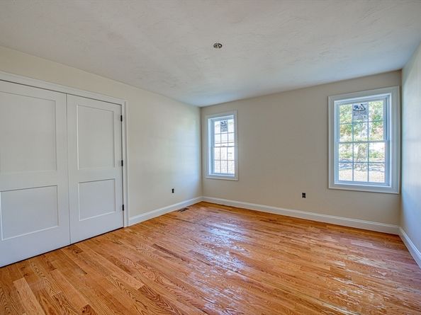 7 N Winnifred Rd, Brockton MA 02301