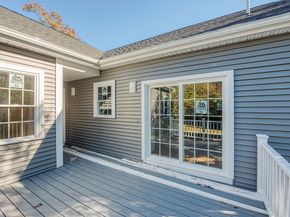 7 N Winnifred Rd, Brockton MA 02301