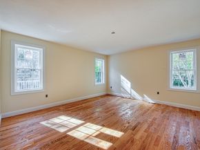 7 N Winnifred Rd, Brockton MA 02301