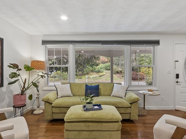 38 Ruthellen Road, Chelmsford MA 01824