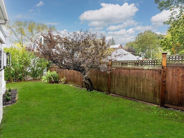 108 Warren St, Arlington MA 02474