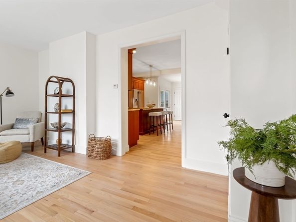108 Warren St, Arlington MA 02474