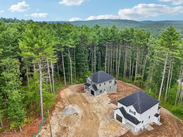 27 James Road 2, Upton MA 01568