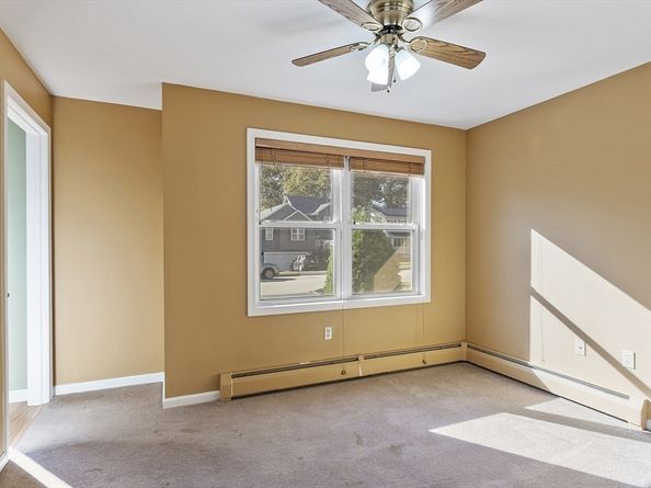 59 Santoro Rd, Worcester MA 01606