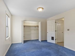 59 Santoro Rd, Worcester MA 01606