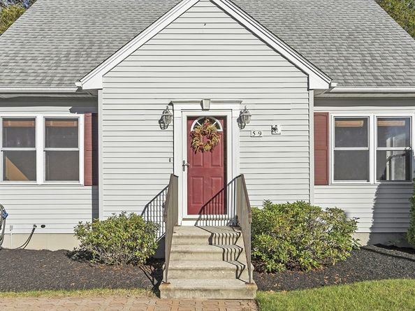 59 Santoro Rd, Worcester MA 01606