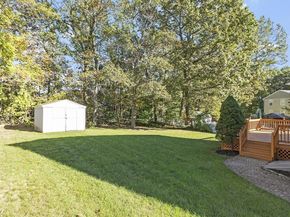 59 Santoro Rd, Worcester MA 01606