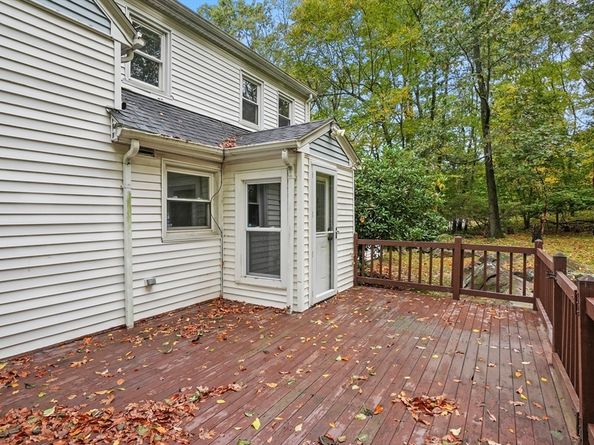 145 Loxwood Street, Worcester MA 01604