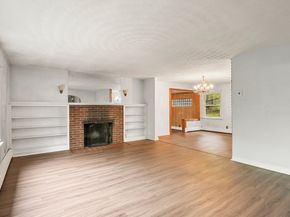 145 Loxwood Street, Worcester MA 01604