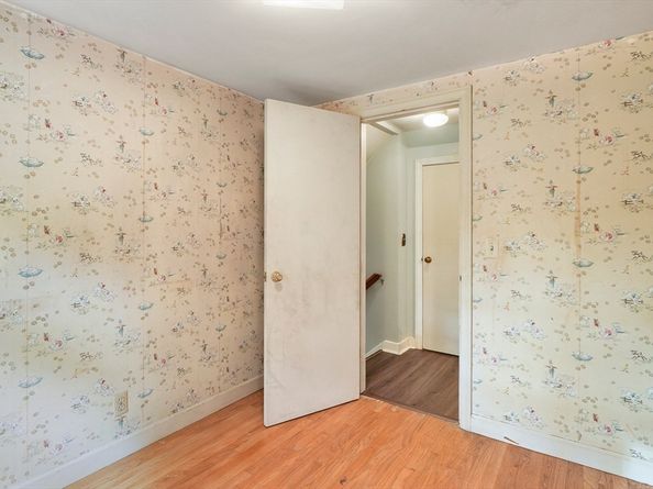 145 Loxwood Street, Worcester MA 01604