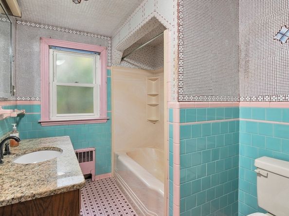 145 Loxwood Street, Worcester MA 01604