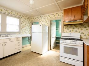 131 Mutton Ln, Weymouth MA 02189