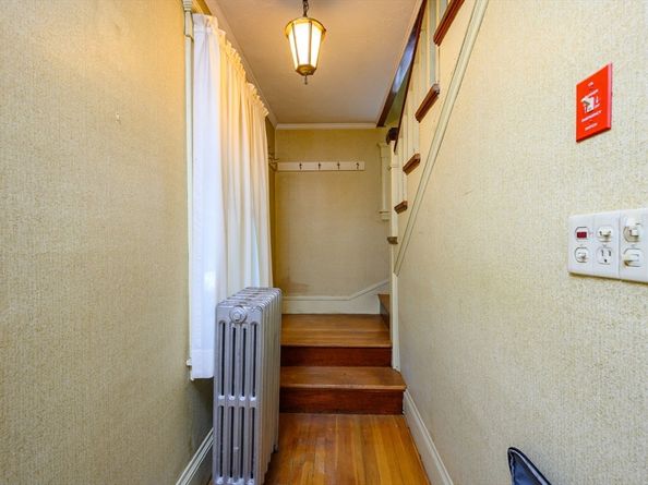131 Mutton Ln, Weymouth MA 02189