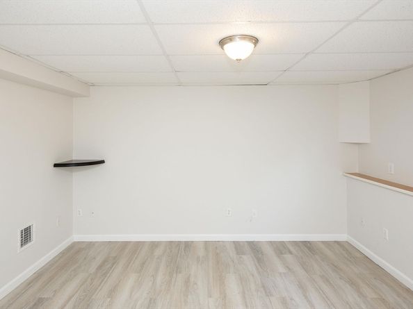 20 Hemlock Cir 20, Millis MA 02054