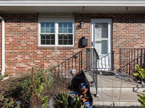 20 Hemlock Cir 20, Millis MA 02054