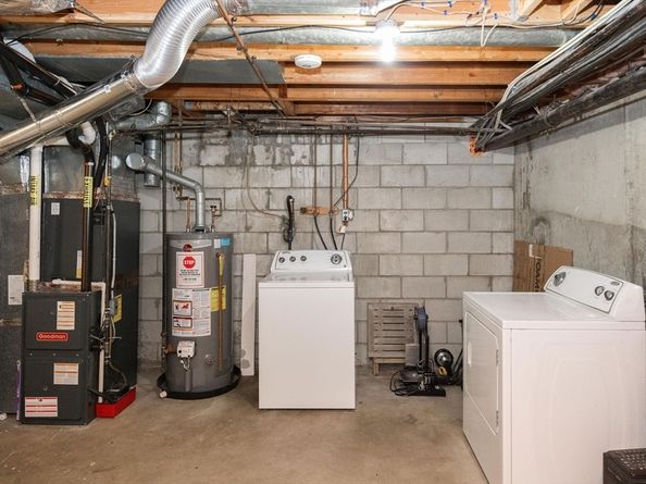 20 Hemlock Cir 20, Millis MA 02054