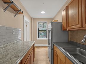 62 Queensberry St 204, Boston MA 02215