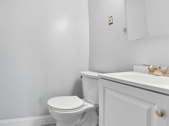 33 Lodgen Ct 4G, Malden MA 02148