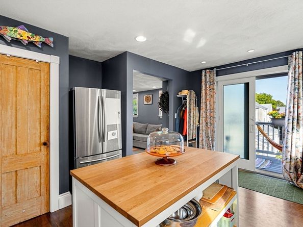 189 Burrill 2, Swampscott MA 01907