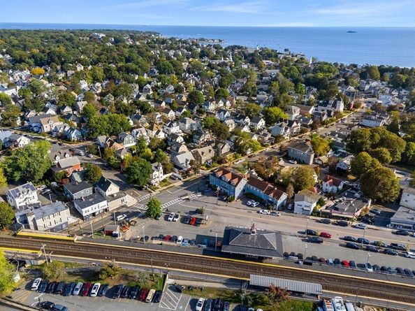 189 Burrill 2, Swampscott MA 01907