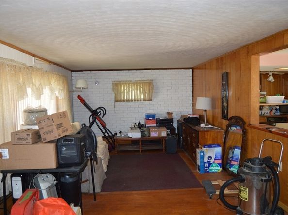 116 Pine St, Fitchburg MA 01420