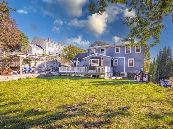 16 Duke St, Swampscott MA 01907