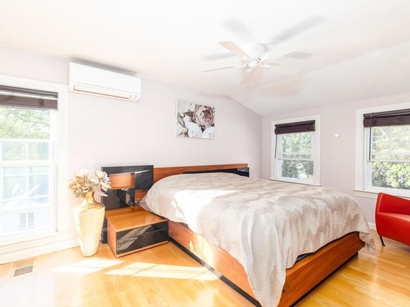 16 Duke St, Swampscott MA 01907