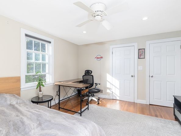 16 Duke St, Swampscott MA 01907