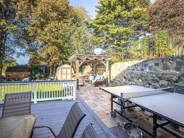 16 Duke St, Swampscott MA 01907