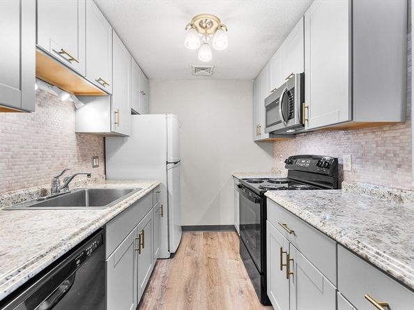 15 Bower Rd B2, Quincy MA 02169