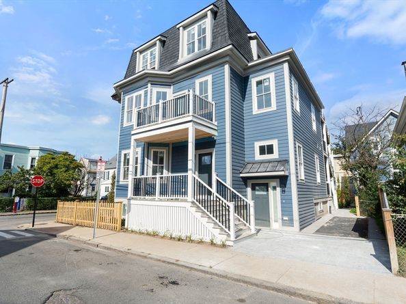 35 Richardson 2, Somerville MA 02145