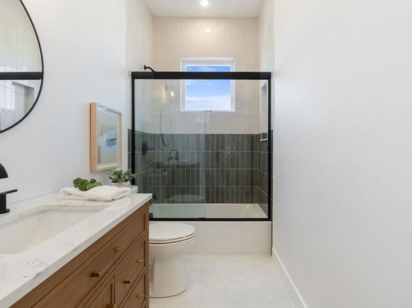 35 Richardson 2, Somerville MA 02145