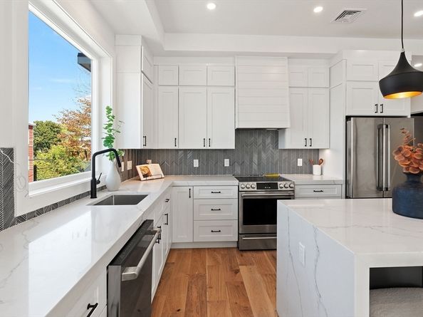 35 Richardson 2, Somerville MA 02145