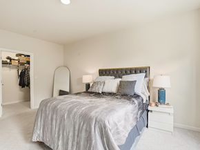 2 Winslow Ln 2302, Grafton MA 01519