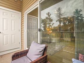 2 Winslow Ln 2302, Grafton MA 01519