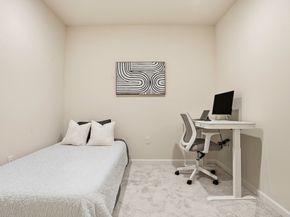 2 Winslow Ln 2302, Grafton MA 01519